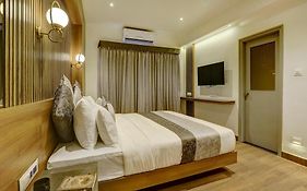 Hotel White Rose Igi Airport